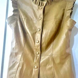 Marc New York Sz S Camel colored v.leather snap front ruffled top/vest.